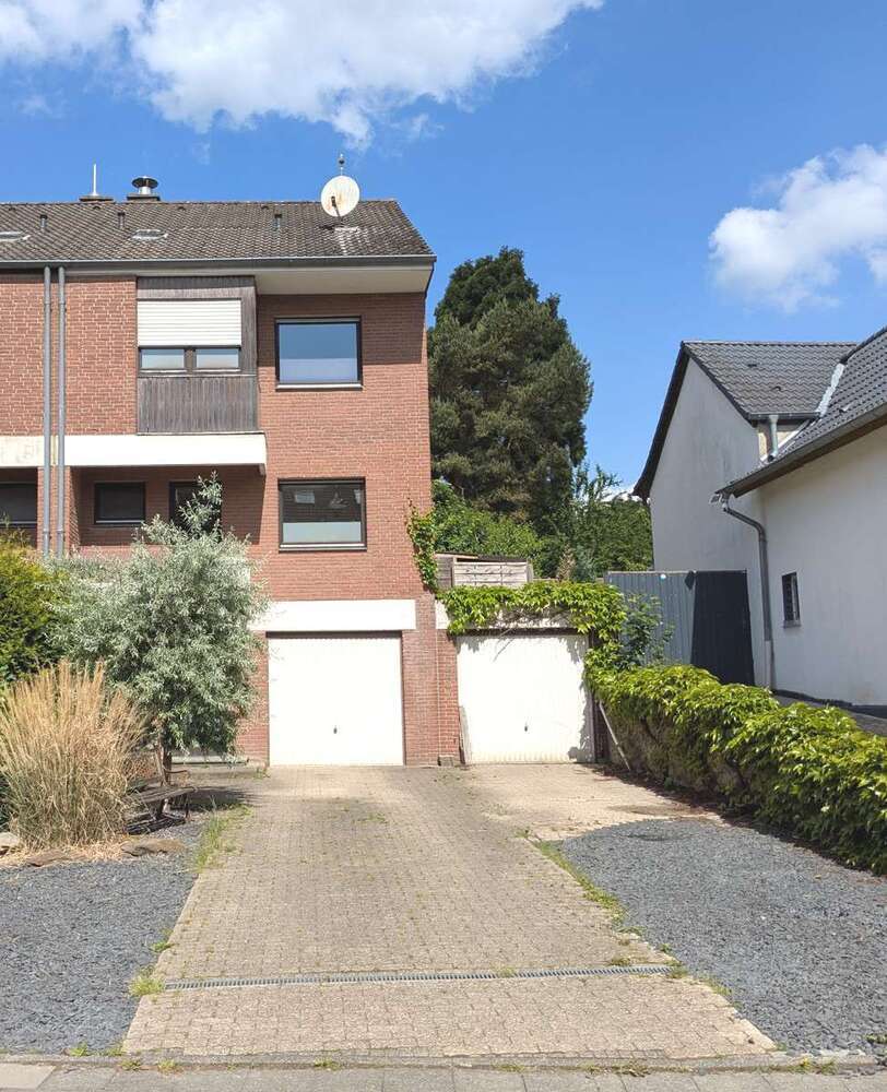 Haus zum Kaufen in Grevenbroich Kapellen 475.000 € 160 m²