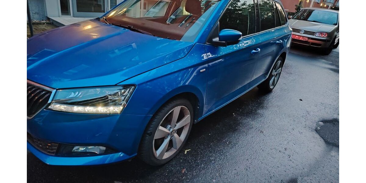 Skoda Fabia 32.500 km 13.400 &euro; Dresden 01307