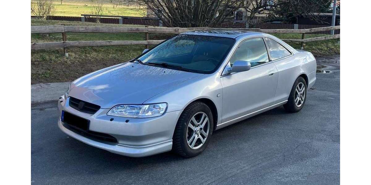 Honda Accord 291.921 km 2.500 &euro; Struppen 01796