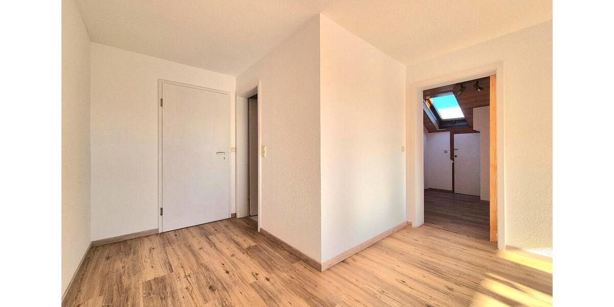 Dachgeschoßwohnung Rinchnach - 3 Zimmer, 75 m&sup2;, 119.000&euro; | Angebot:26502327