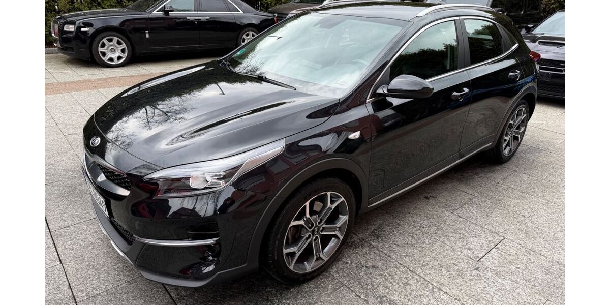 Kia XCeed 106.000 km 12.980 &euro; München 81827