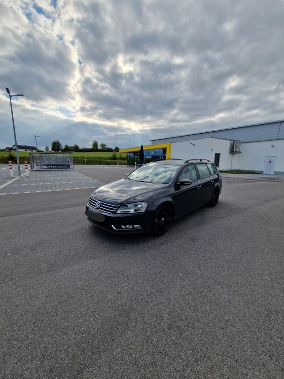 VW Passat Variant 204.577 km 8.500 € Maroldsweisach 96126