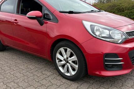 Kia Rio 127.000 km 6.900 &euro; Isernhagen 30916