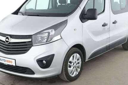 Opel Vivaro 84.943 km 20.060 &euro; Hamburg 22529