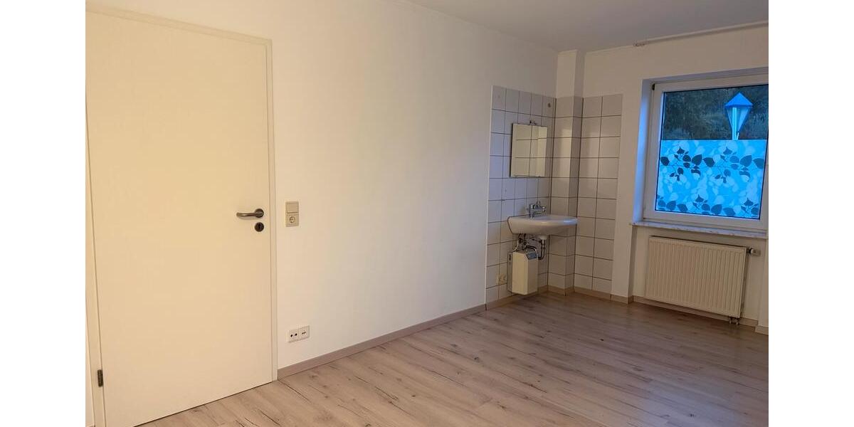 Etagenwohnung Neuwied - 3.5 Zimmer, 101 m&sup2;, 255.000&euro; | Angebot:26021202