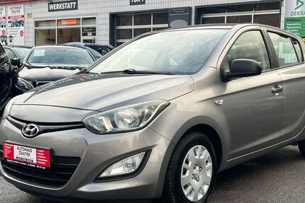 Hyundai i20 76.000 km 5.690 &euro; Stolberg Aachen 52222