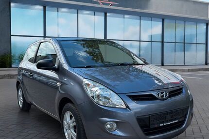 Hyundai i20 87.300 km 4.499 &euro; Kremperheide 25569
