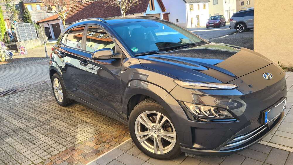 Hyundai KONA 68.000 km 21.900 &euro; Lenningen 73252