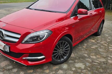 Mercedes-Benz B Electric Drive 107.000 km 12.700 &euro; Osterburg 39606
