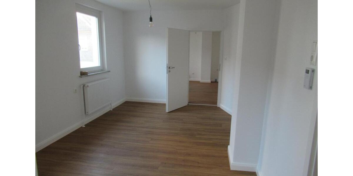 Etagenwohnung Kronach - 3 Zimmer, 73 m&sup2;, 680&euro; | Angebot:26269105