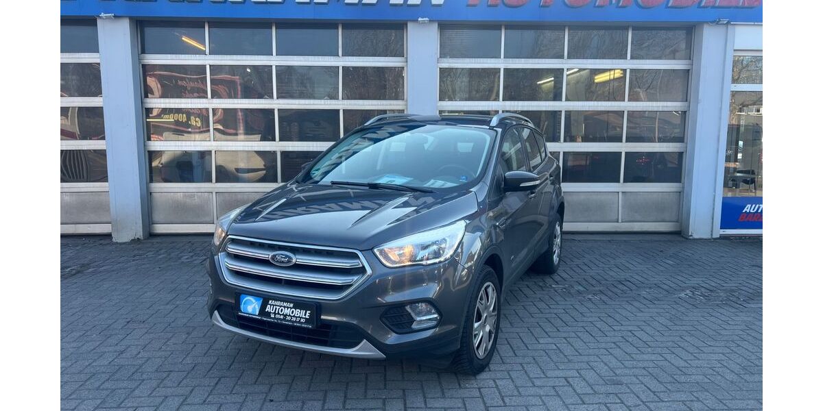 Ford Kuga 89.000 km 14.999 &euro; Osnabrück 49090