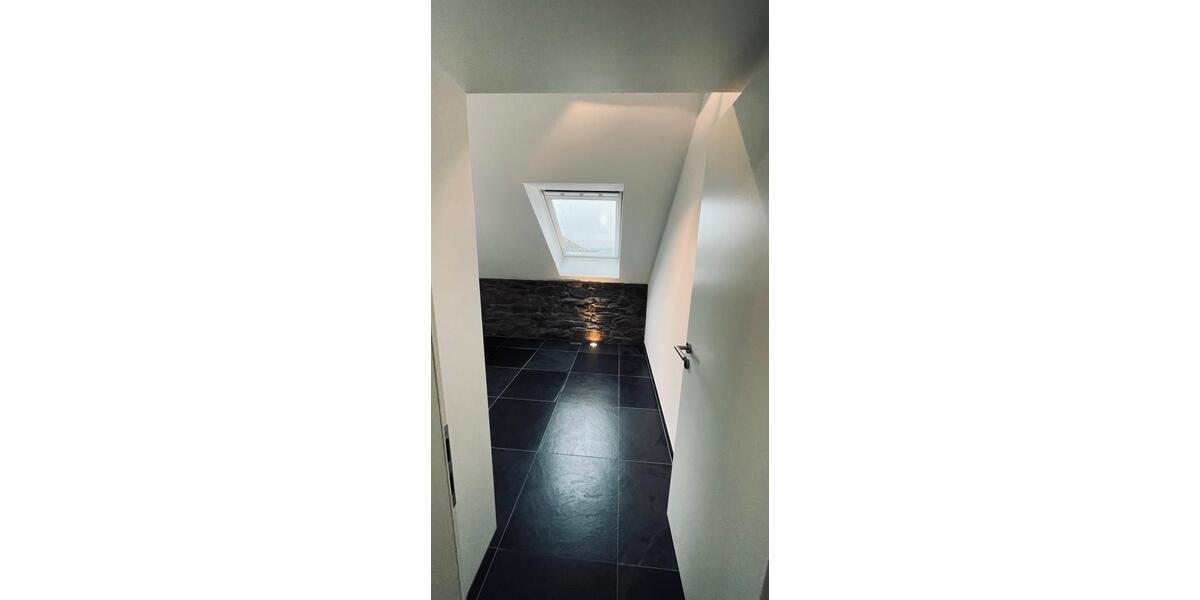 Hochwertige 2-Zimmer-DG-Wohnung mit Balkon & EBK - Vogelberg 2 zimmer