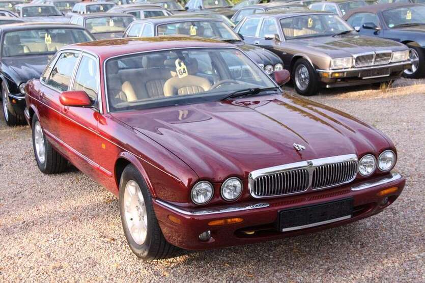 XJ