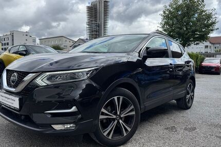 Nissan Qashqai 40.300 km 19.500 € Fellbach 70734