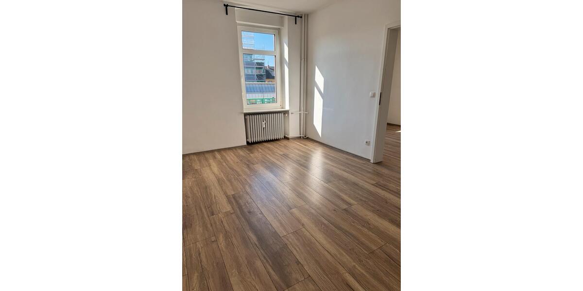 Etagenwohnung Kaiserslautern Bahnheim - 5 Zimmer, 105 m&sup2;, 1.000&euro; | Angebot:25403501