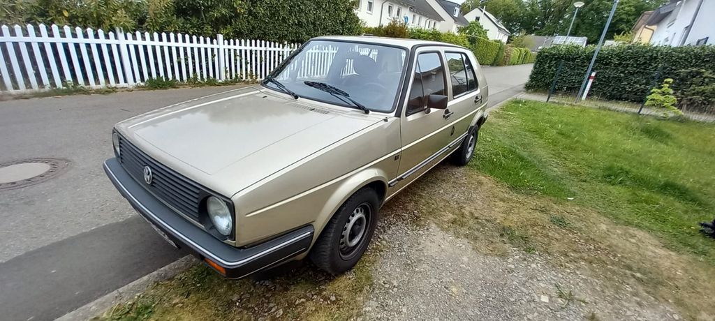 VW Golf 107.000 km 5.400 &euro; Baden-Württemberg - Pforzheim 75180