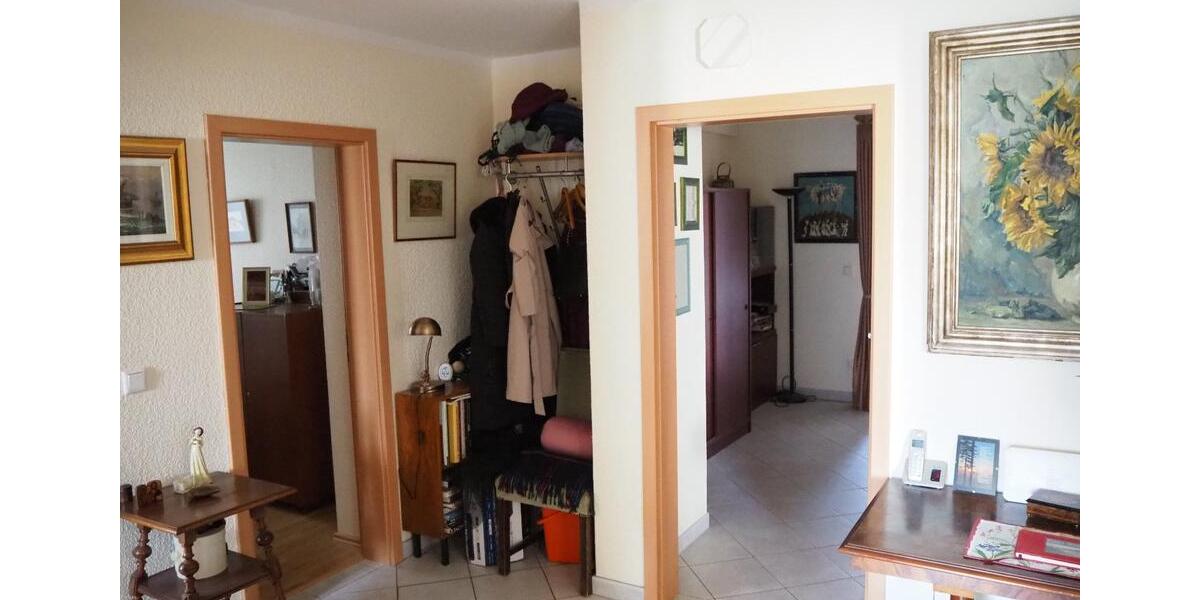 Erdgeschoßwohnung Marsberg - 2.5 Zimmer, 94 m&sup2;, 750&euro; | Angebot:26343006