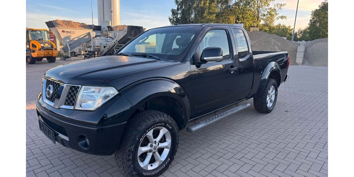 Nissan Navara 127.356 km 5.750 &euro; Gnoien 17179