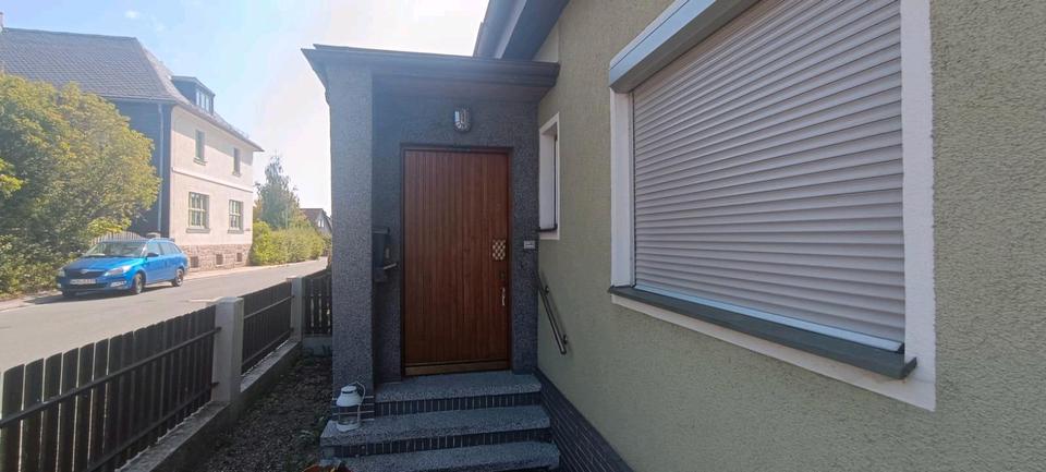 Einfamilienhaus Röslau - 8 Zimmer, 400 m&sup2;, 139.000&euro; | Angebot:26421545