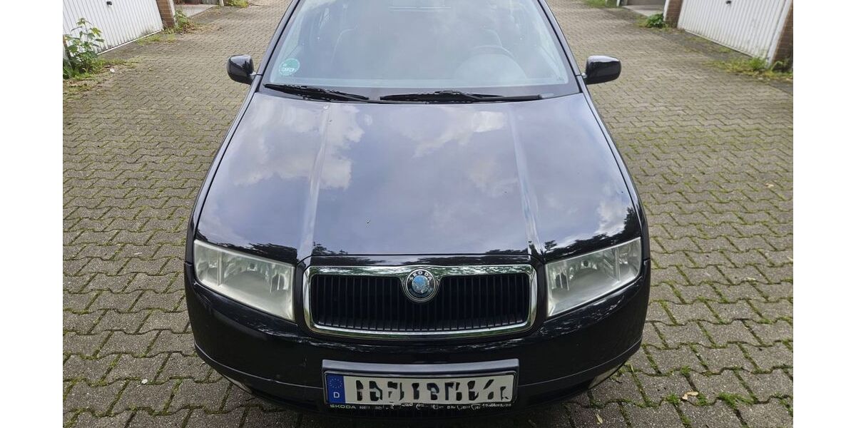 Skoda Fabia 222.250 km 2.600 &euro; Neuss 41464