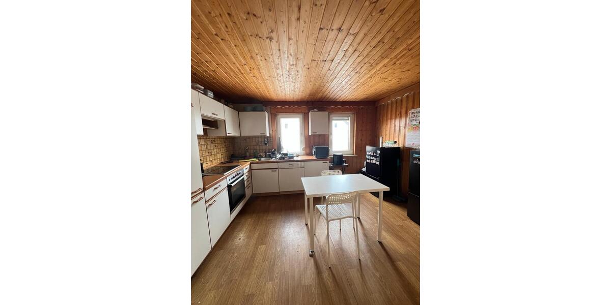 Dachgeschoßwohnung Lich - 1 Zimmer, 11 m&sup2;, 456&euro; | Angebot:26400229