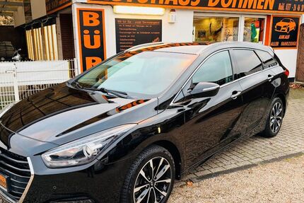 Hyundai i40 95.900 km 13.980 € Moers 47445