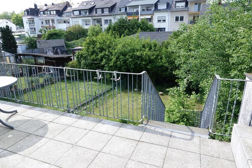 Zentral gelegenes Einfamilienhaus mit kleinem Garten zimmer