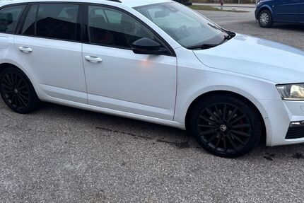 Skoda Octavia 250.000 km 9.900 &euro; Laufen 83410