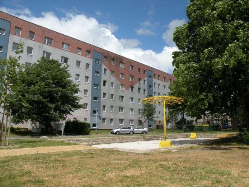 Wohnung zum Mieten in Stralsund 372,63 € 67.75 m² 4 zimmer