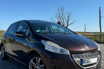 Peugeot 208 104.000 km 6.800 &euro; Sellin 18586