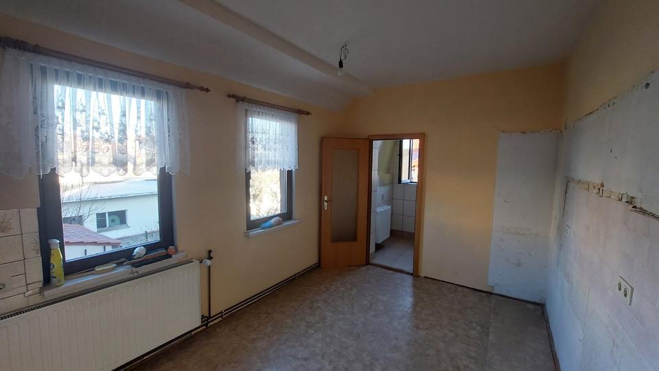 Mehrfamilienhaus, Wohnhaus Saalfeld (Saale) - 6 Zimmer, 136 m&sup2;, 259.000&euro; | Angebot:24369733