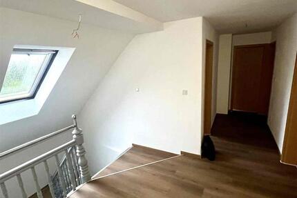 Wohnung Pegau - 4 Zimmer, 89 m&sup2;, 712&euro; | Angebot:26351171