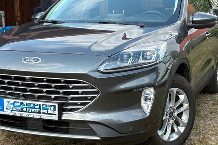 Ford Kuga 56.400 km 21.500 &euro; Großenhain 01561
