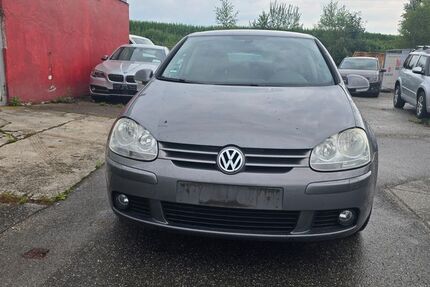 VW Golf 200.000 km 1.549 &euro; Rosenheim 83026