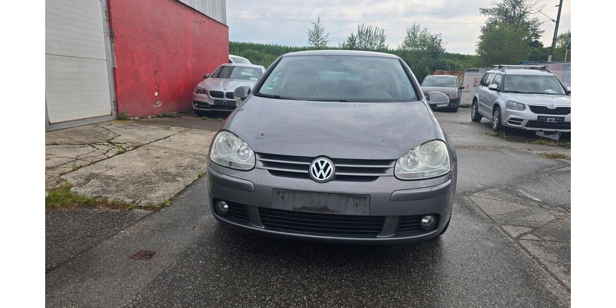 VW Golf 200.000 km 1.549 &euro; Rosenheim 83026