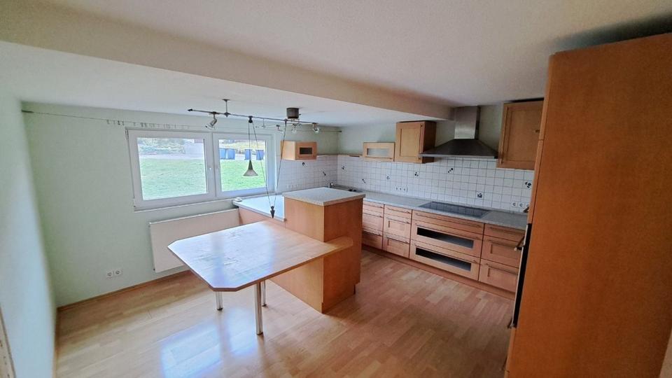 Einfamilienhaus Straubenhardt - 4 Zimmer, 92 m&sup2;, 1.100&euro; | Angebot:23734379