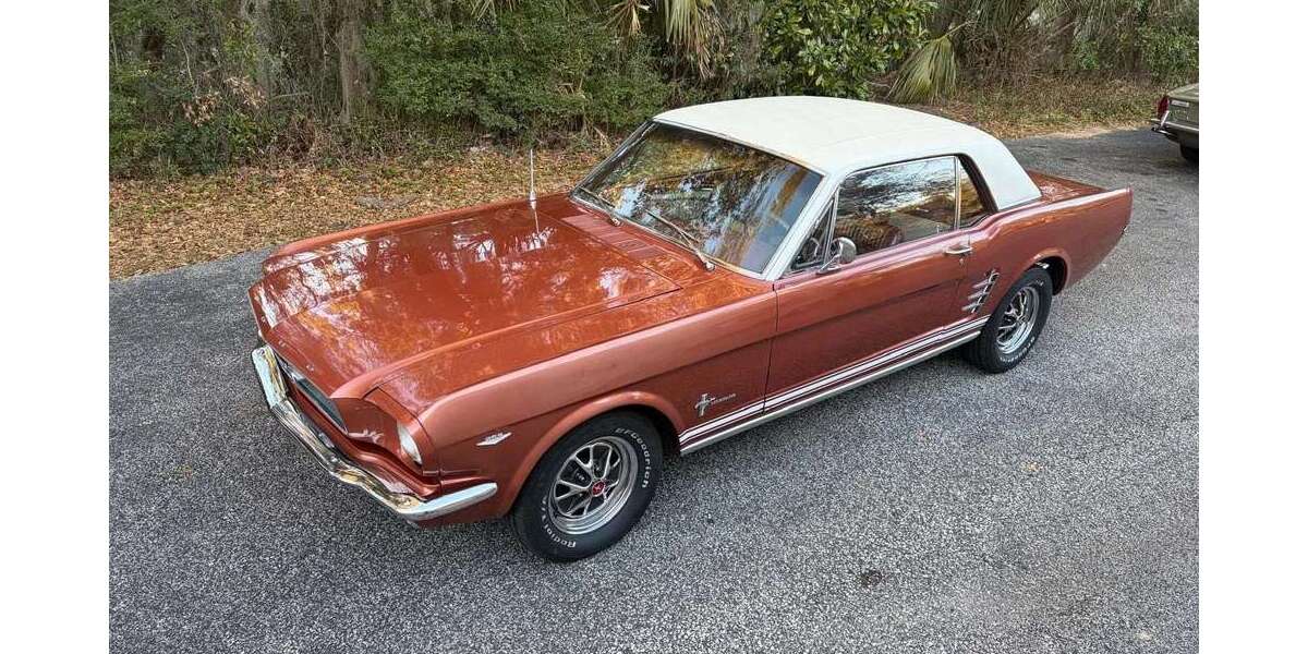 Ford Mustang 9.999 km 36.880 &euro; Wüstenrot 71543