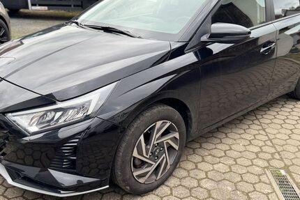 Hyundai i20 13.500 km 15.500 &euro; Grebenau - Schwarz 36323