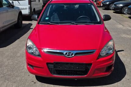 Hyundai i30 172.000 km 2.900 &euro; Saarbrücken 66115