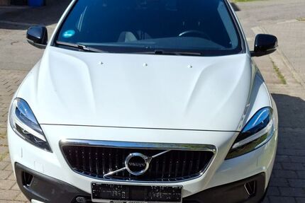 Volvo V40 Cross Country 123.725 km 13.750 &euro; Schenkenzell 77773
