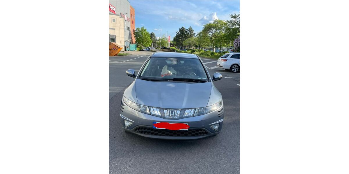 Honda Civic 193.000 km 3.500 &euro; Chemnitz 09130