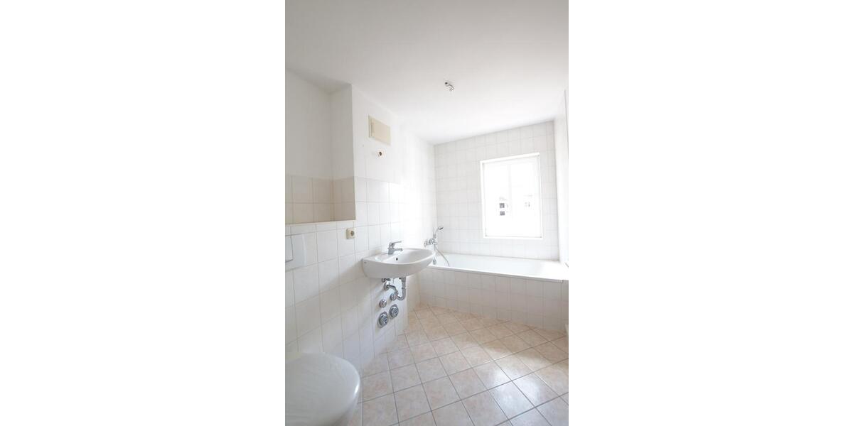 Etagenwohnung Pößneck - 2 Zimmer, 46 m&sup2;, 315&euro; | Angebot:26383694