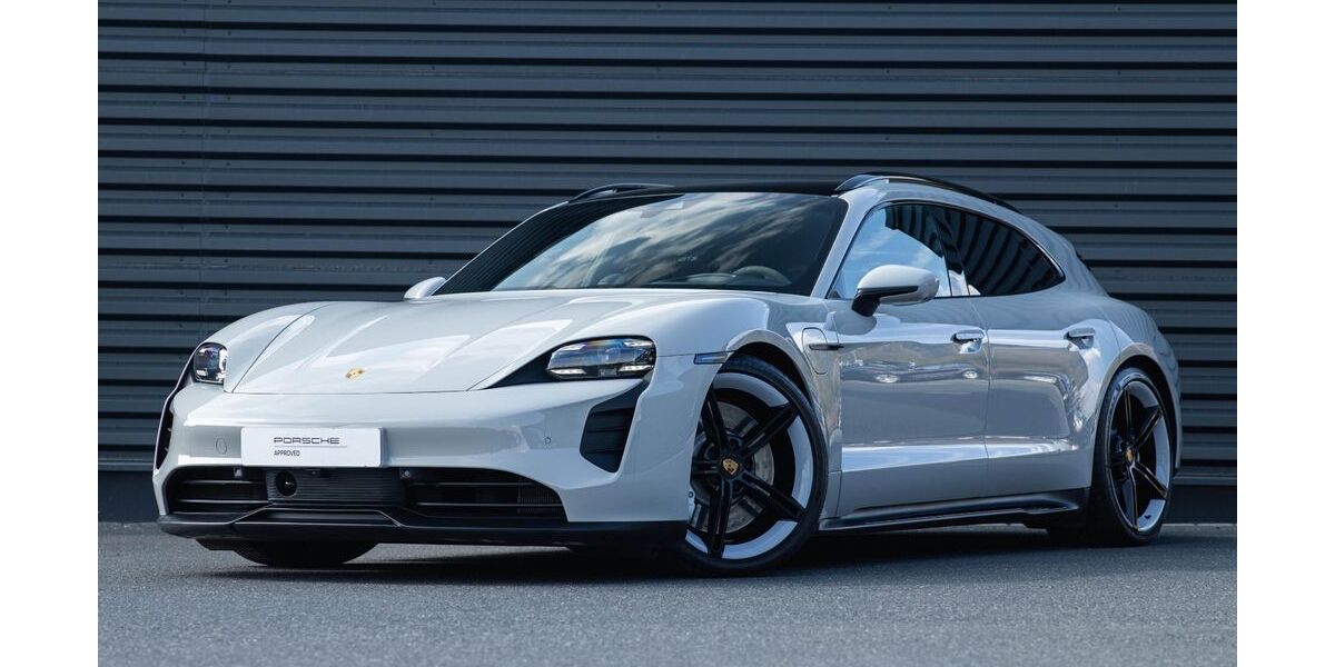 Porsche Taycan 25.000 km 76.000 &euro; Grünwald 82031