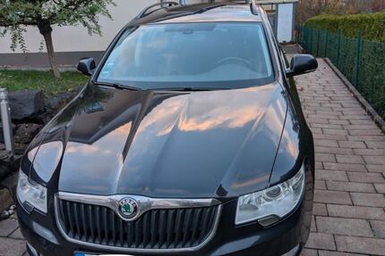Skoda Superb 211.200 km 7.749 &euro; Menden 58710