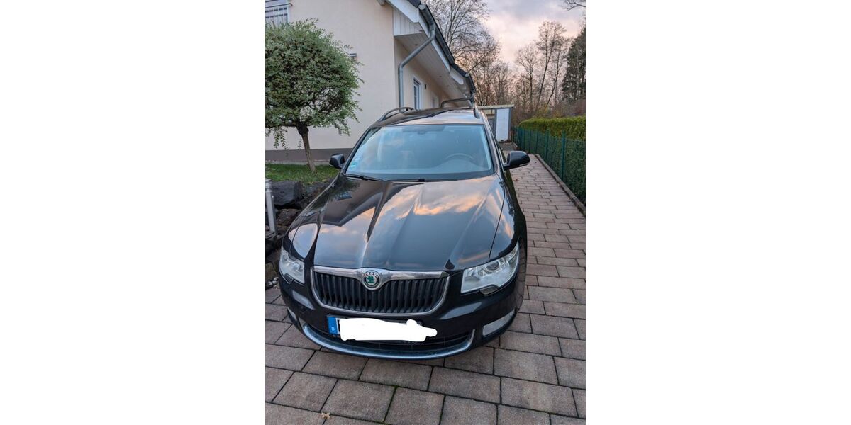 Skoda Superb 211.200 km 7.749 &euro; Menden 58710