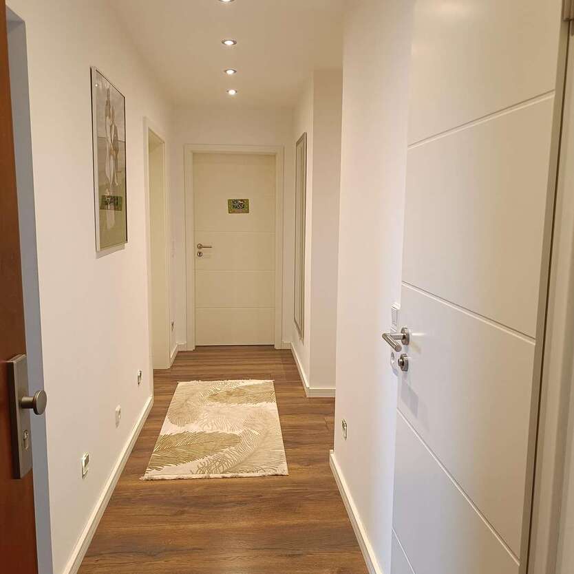 Wohnung zum Kaufen in Wunstorf 275.000 € 96 m² 4 zimmer