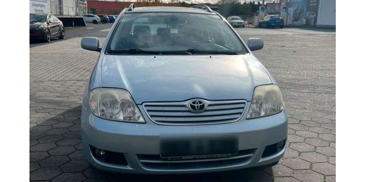 Toyota Corolla 210.000 km 4.500 &euro; Rosbach v.d.H. 65719