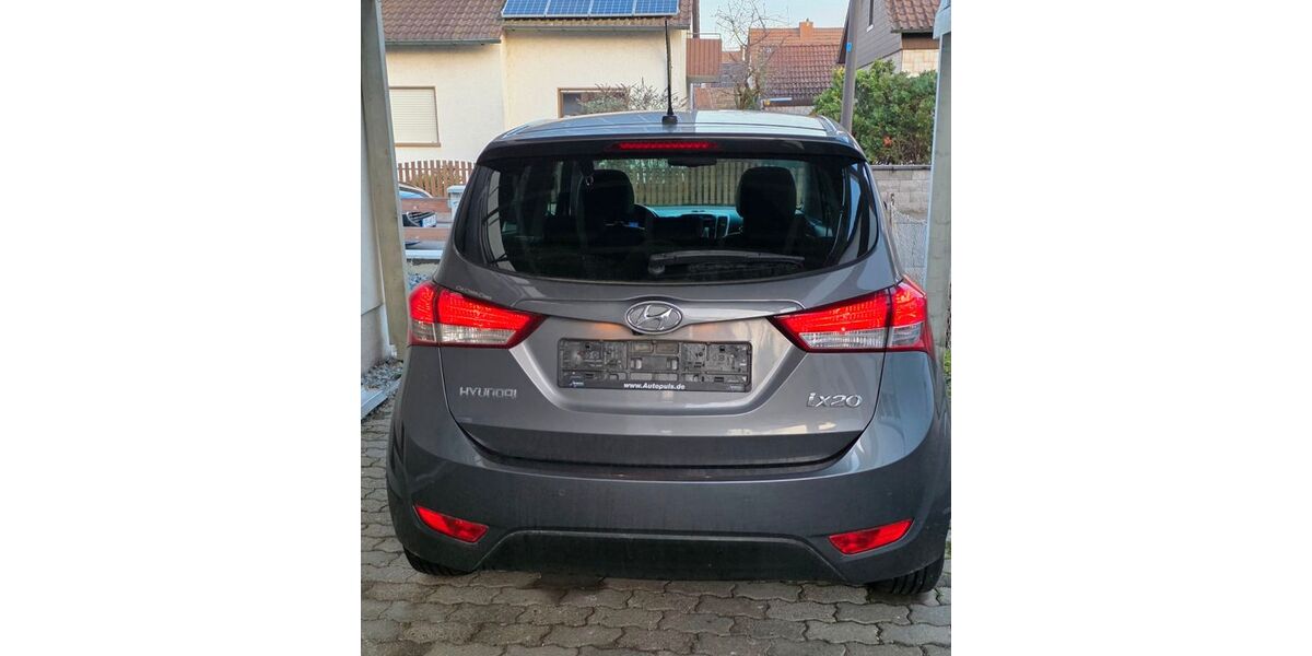 Hyundai ix20 89.000 km 5.990 &euro; Hockenheim 68766