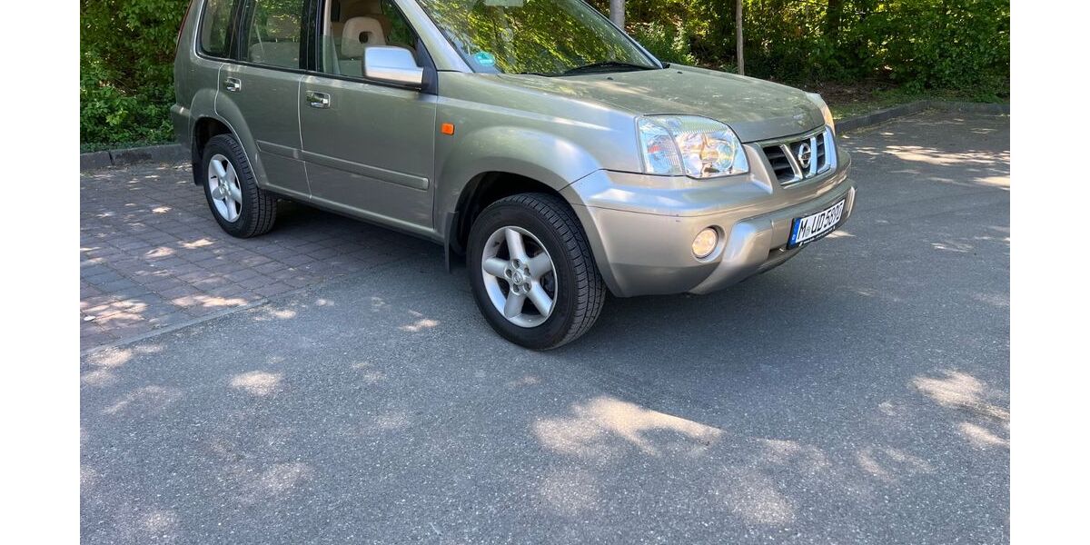Nissan X-Trail 58.851 km 6.200 &euro; München 81735