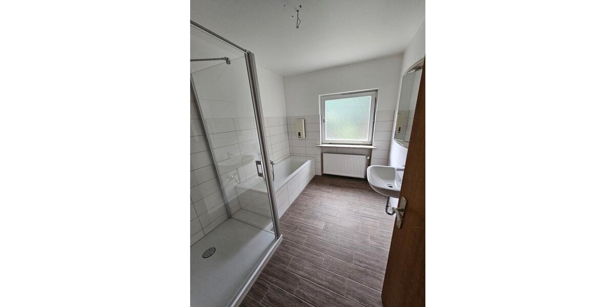 Erdgeschoßwohnung Dillenburg - 4 Zimmer, 100 m&sup2;, 950&euro; | Angebot:26267007